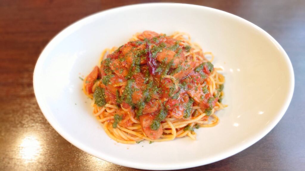 チョリソーのトマトバジルパスタ