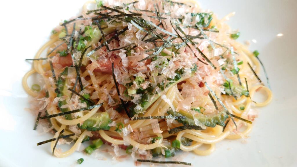 ゴーヤーとベーコンの和風パスタ