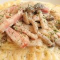 ベーコンとキノコのクリームパスタ